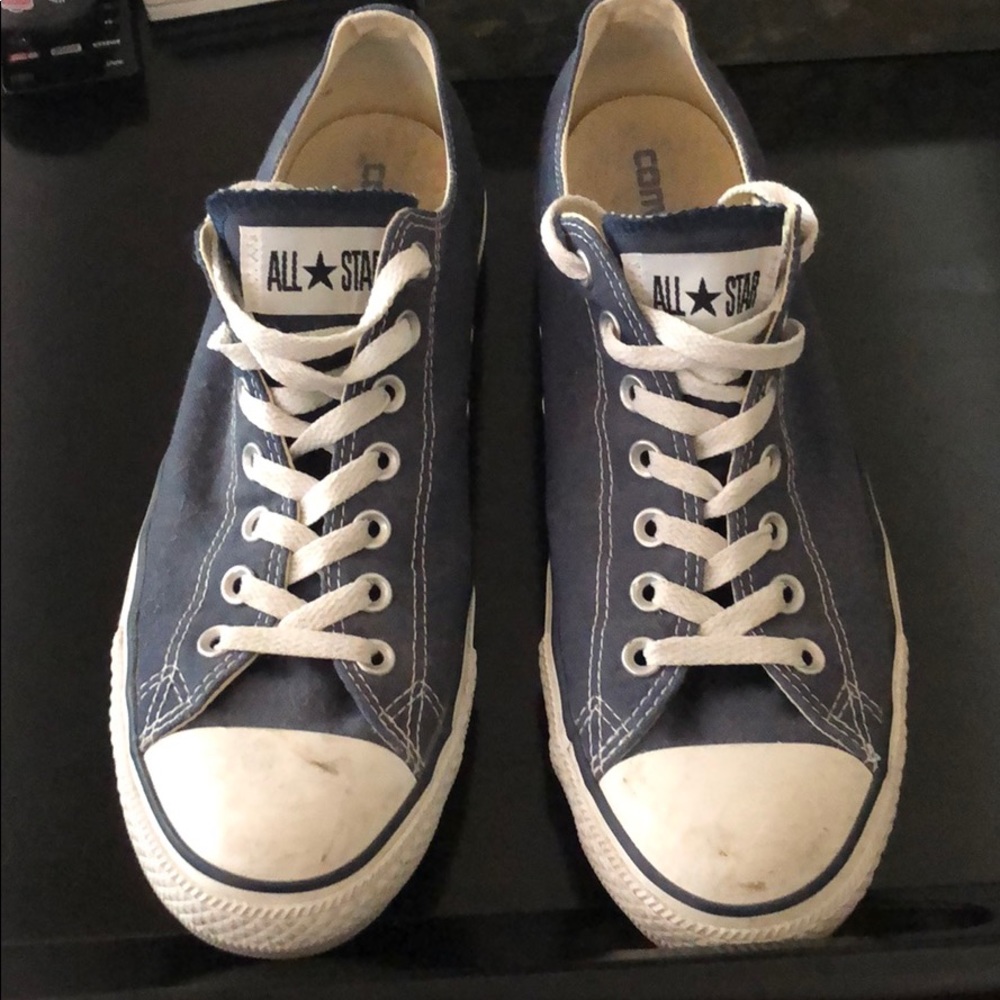 Low top Blue All star converse size 10